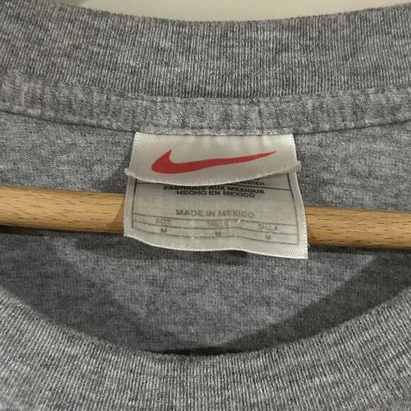 Vintage Nike Athletics Perform & Compete Tee Shirt - Picture 3 of 5